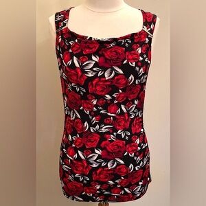 White House Black Market Black Red Dark Floral SZ S Romantic Elegant Chic Top
